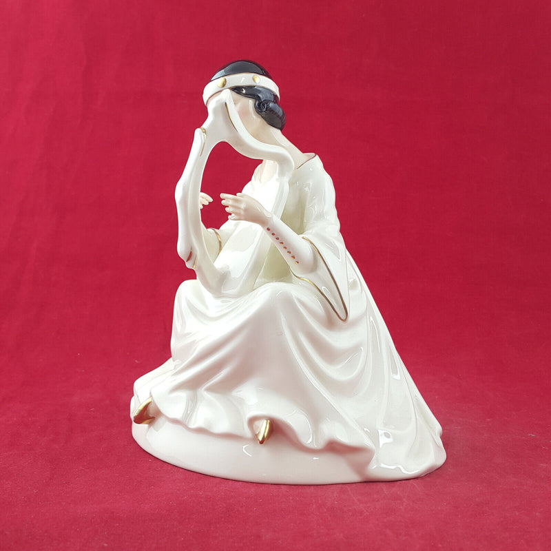 Royal Doulton Figurine - Sonata HN2438 - RD 3485