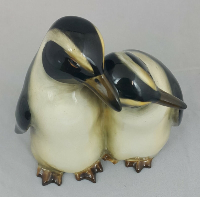 Royal Doulton Penguins HN133 - Minor Mark