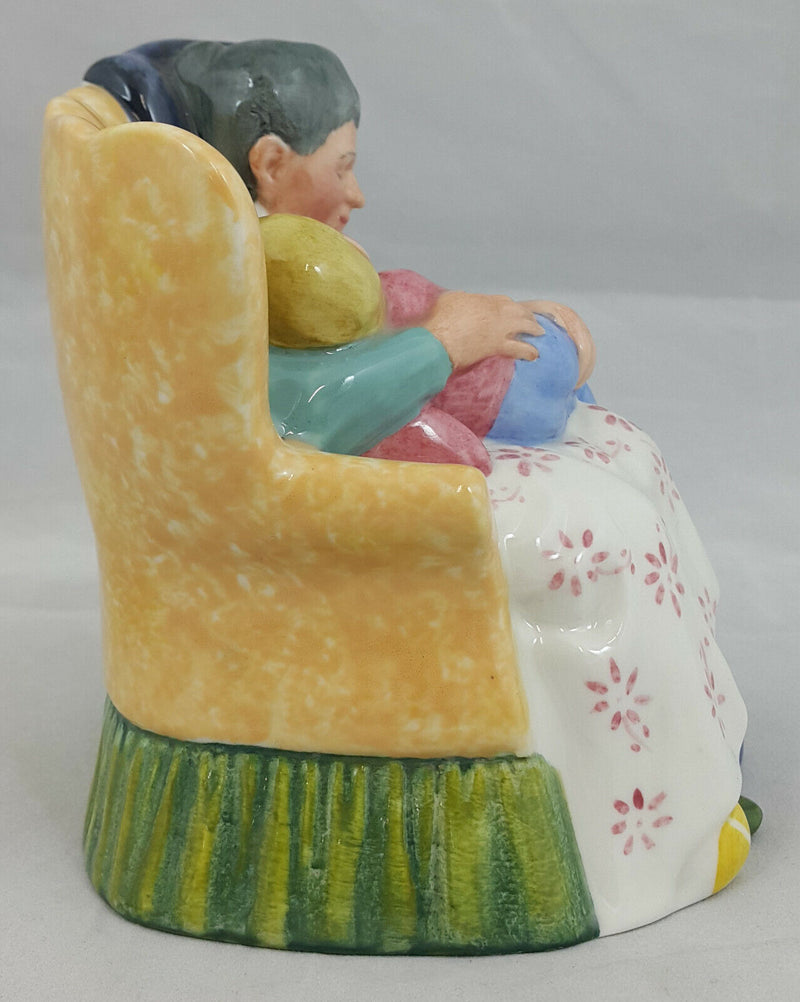 Royal Doulton Figurine Sweet Dreams HN2380