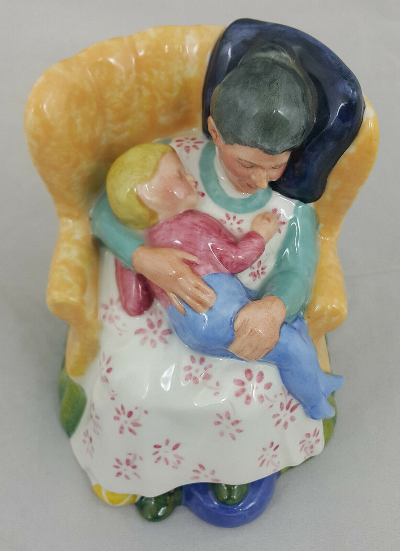 Royal Doulton Figurine Sweet Dreams HN2380