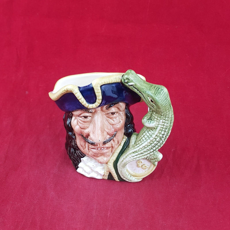 Royal Doulton Small Character Jug D6601 - Capt Hook Old - 7156 RD