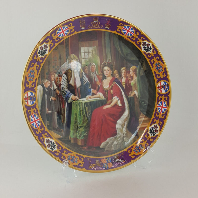 Royal Doulton PN162 Kings & Queens of The Realm Queen Anne Decorative Plate - 76