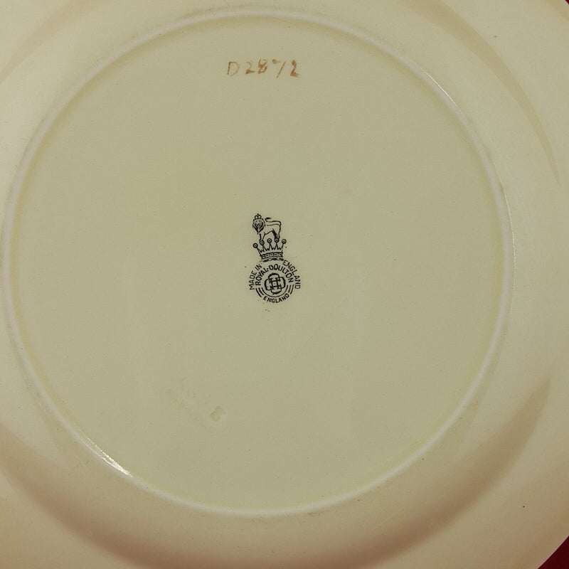 Royal Doulton D2872 Decorative Plate - 7685 RD