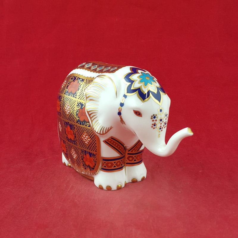 Royal Crown Derby Imari Pattern Small Elephant Gold Stopper - 8474 RCD