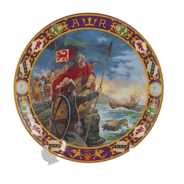 Royal Doulton PN75 Kings and Queens of the Realm Decorative Plate - RD 7690