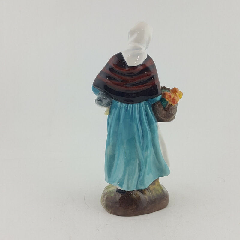 Royal Doulton Figurine - Country Lass HN1991A –  RD 5977