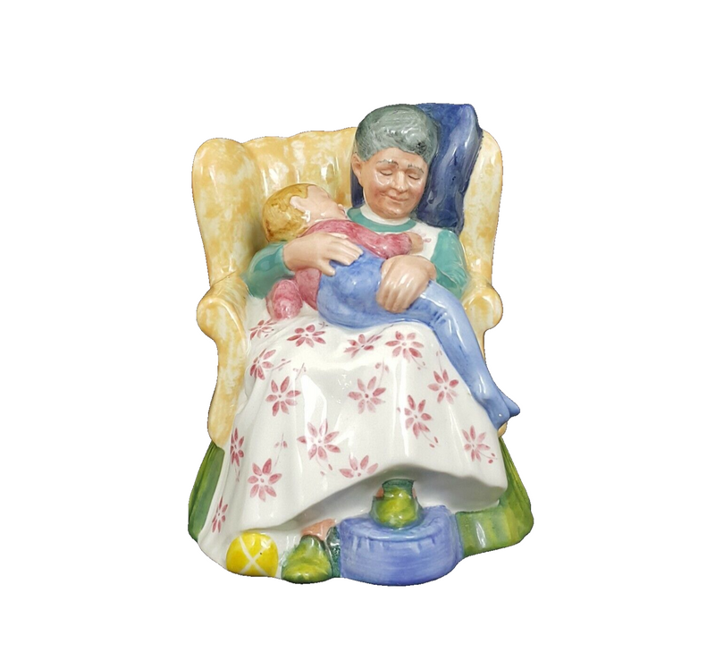 Royal Doulton Figurine HN2380 - Sweet Dreams - 5182 RD