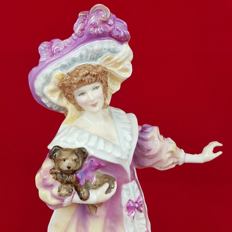 HN3626 Lily Royal Doulton Figurine -  RD 5589