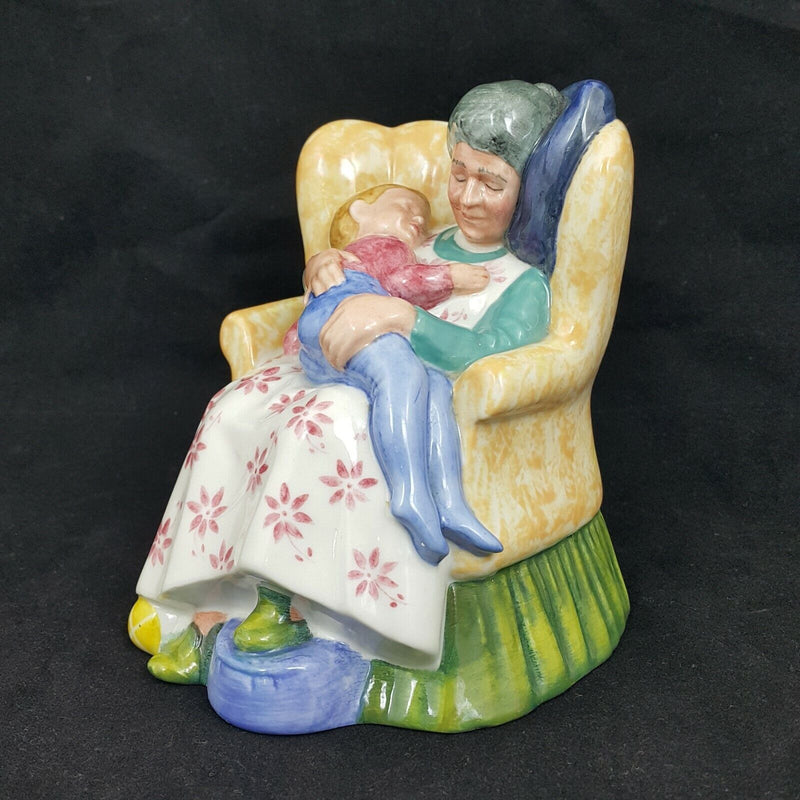 Royal Doulton Figurine HN2380 - Sweet Dreams - 5182 RD