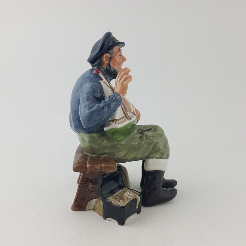 Royal Doulton Figurine HN2248 Tall Story - 8452 RD