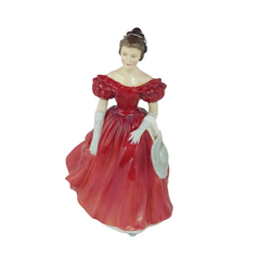 Royal Doulton Figurine HN2220 - Winsome - RD 5566