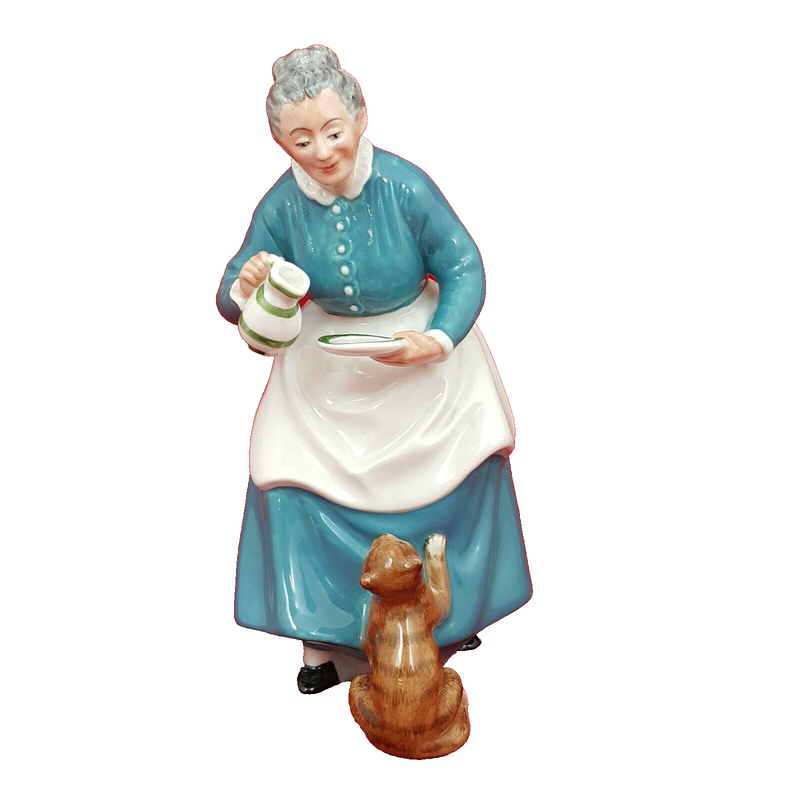 Royal Doulton Figurine Favourite HN2249 - 5306 RD