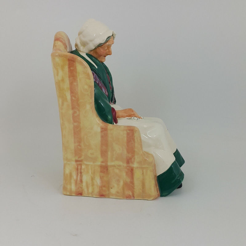 Royal Doulton Figurine HN1974 Forty Winks - RD 5171