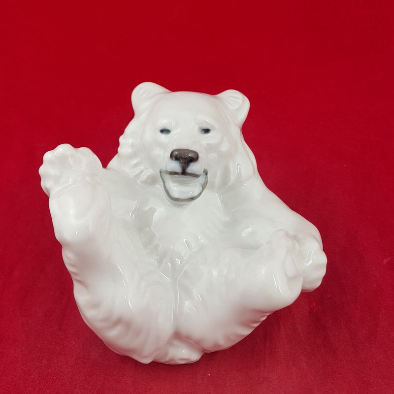 Royal Copenhagen 247 - White Polar Bear Cub Figurine - 7562 RCH