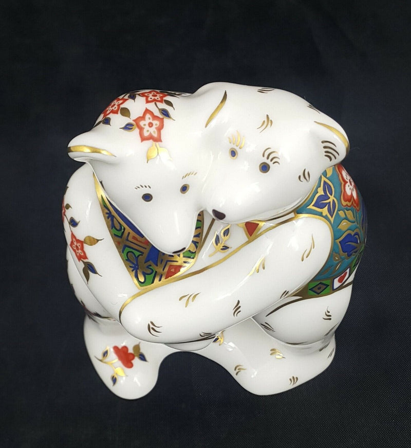 Royal Crown Derby Paperweight Bear Hug No Stopper