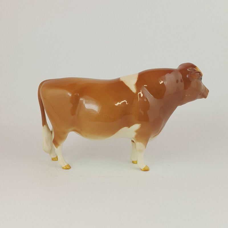 Beswick - Guernsey Bull CH. Sabrina's Sir Richmond 14th 1451 - 394 BSK