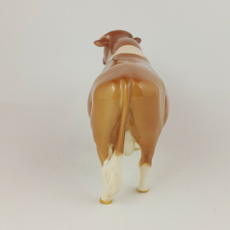 Beswick - Guernsey Bull CH. Sabrina's Sir Richmond 14th 1451 - 394 BSK