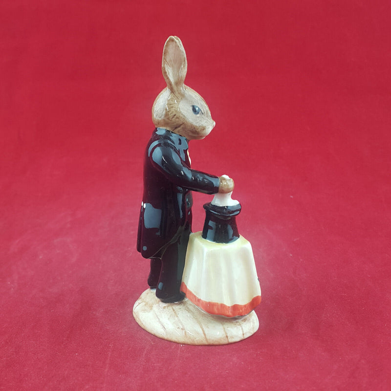 Royal Doulton Bunnykins - Magician DB159 – RD 1766