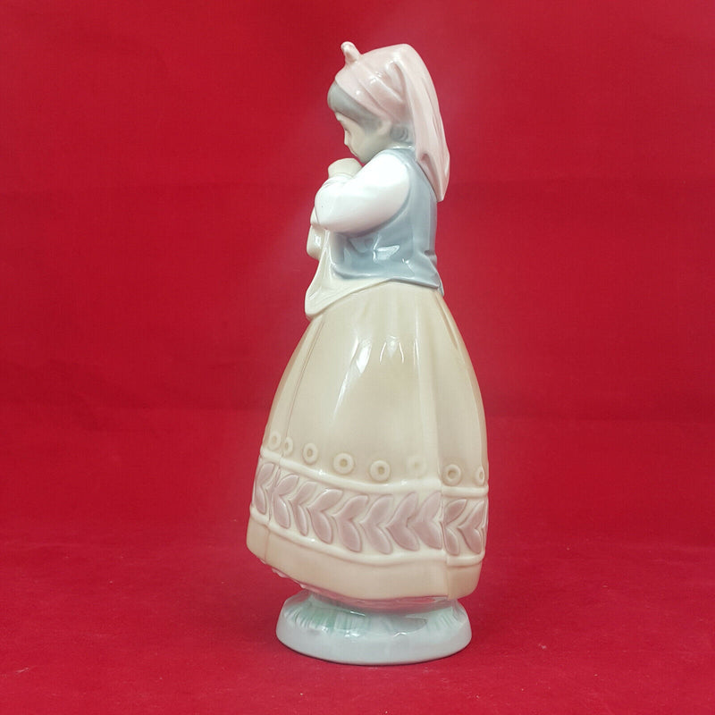 Lladro Figurine - Blushful Girl 5026