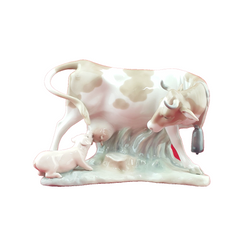 Lladro - Cow With Pig 4640 - L/N 1989