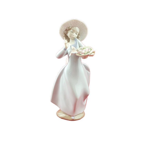 Lladro Figurine - Caught In The Act 6439 - L/N 3319