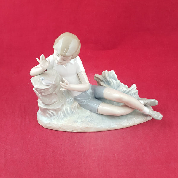 Lladro Figurine - Pleasant Encounter | Boy With A Bird 4858 - L/N 3622