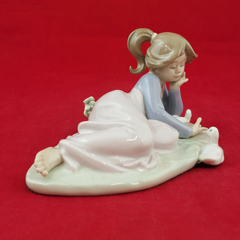 Lladro - Playful Friends 5609 - L/N 1031