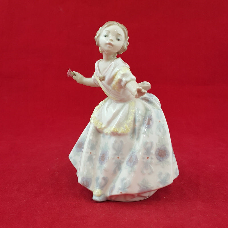 Lladro - Carmencita 5373 - L/N 1030