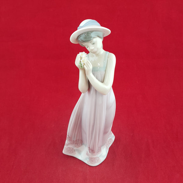 Lladro - Cindy 5646 - L/N 1450