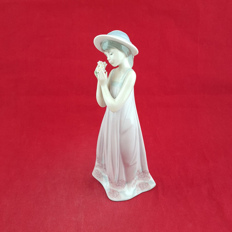 Lladro - Cindy 5646 - L/N 1450