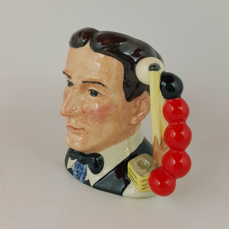 Royal Doulton Character Jug Small – Snooker Player D6879 – 476 RD