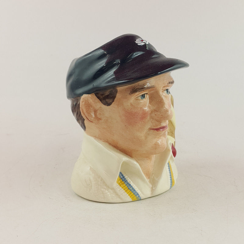 Royal Doulton Character Jug Small - Len Hutton D6945 – RD 2270