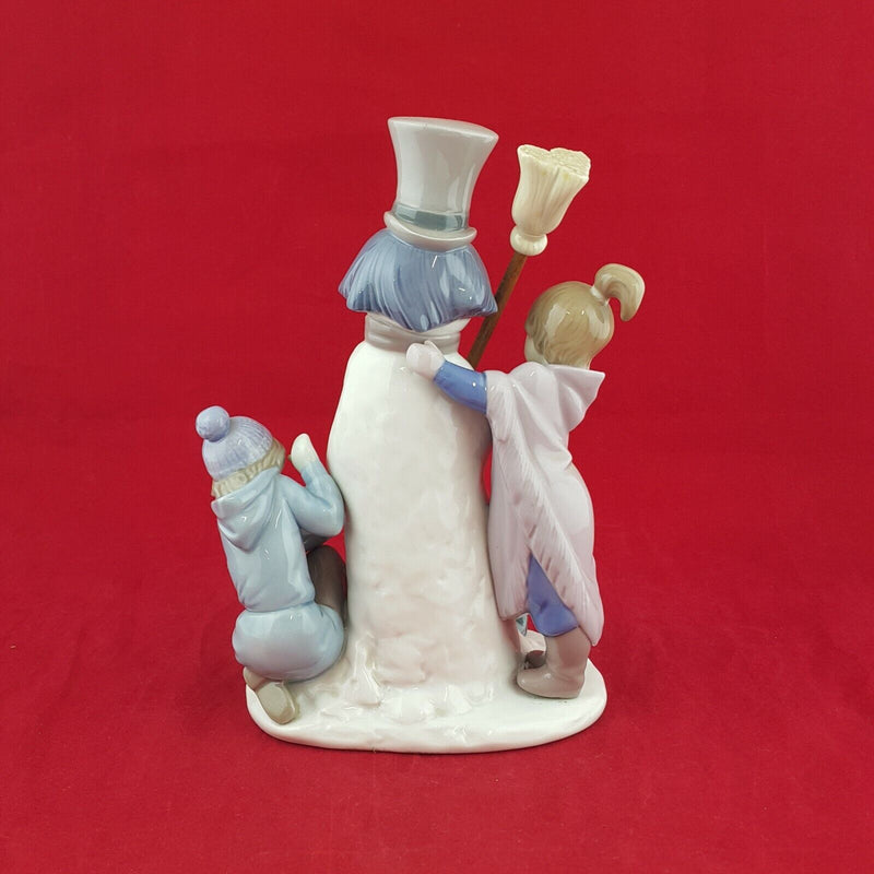 Lladro Nao Figurine 5713  The Snowman Porcelain collectible 6111 L/N