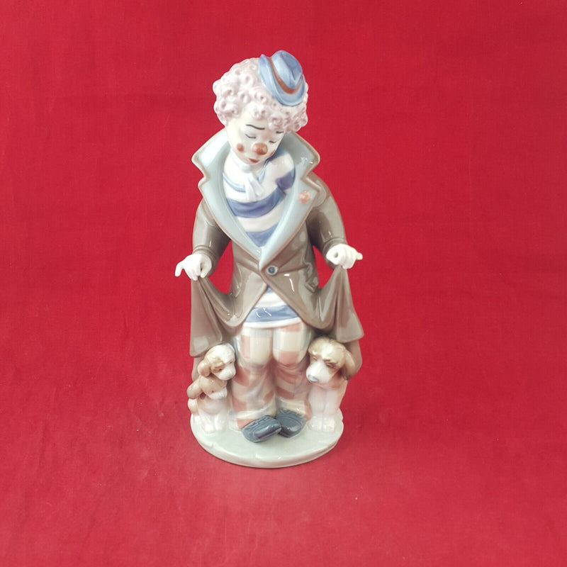 Lladro Porcelain Figurine 5901 Surprise (Chipped) - 8049 L/N