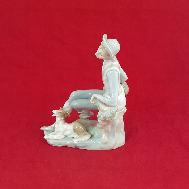 Lladro Figurine 4659 - Shepherd Boy With Dog - 5951 L/N