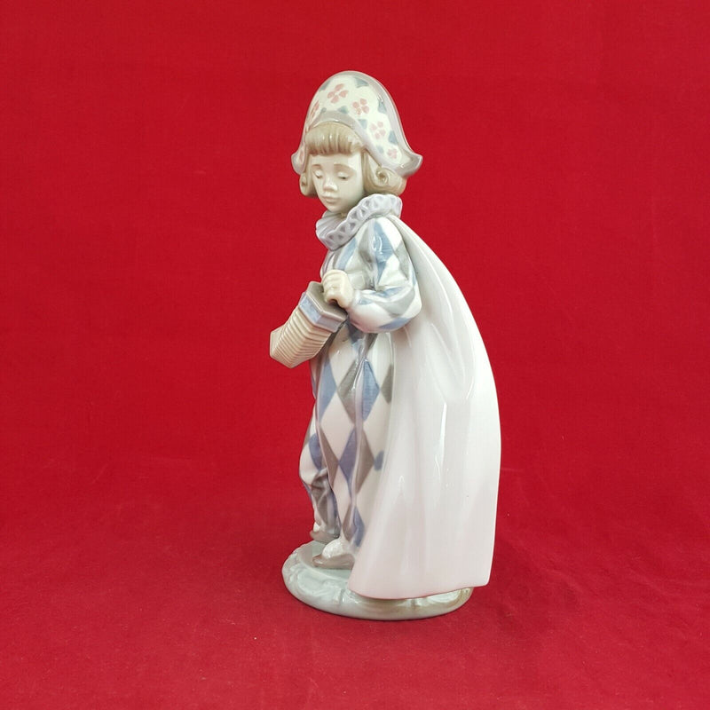 Lladro - Concertina 5695 (restored neck)  6018 Porcelain  collectible L/N