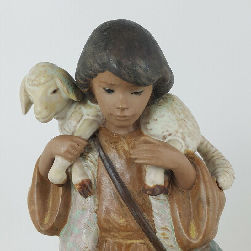 Shepherd Boy with Sheep 2284 Gres Lladro  -  L/N 5704