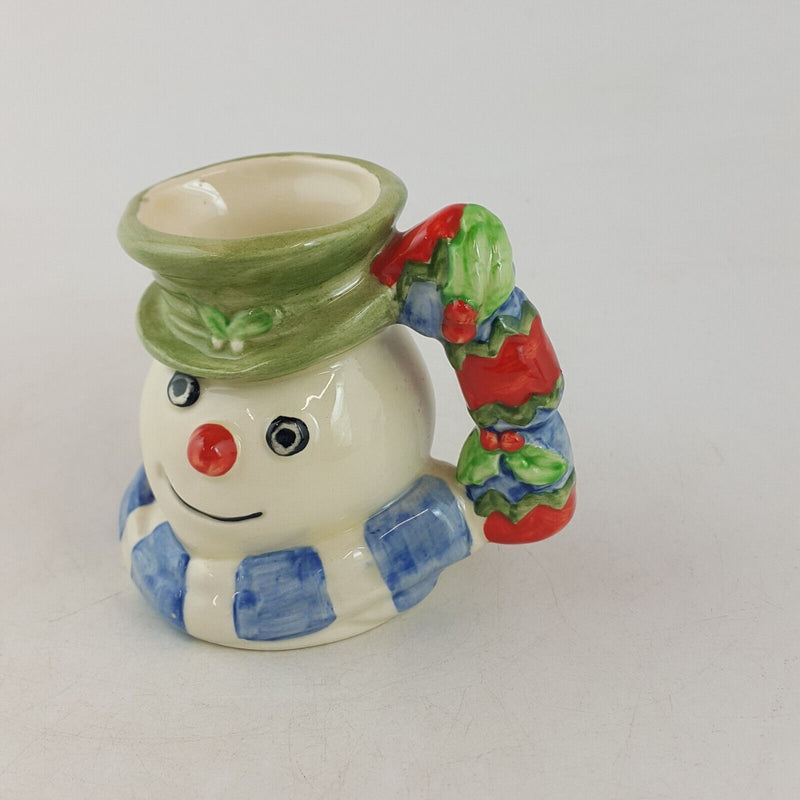 Royal Doulton Tiny Character Jug D7158 - Snowman Christmas Cracker - 7174 RD