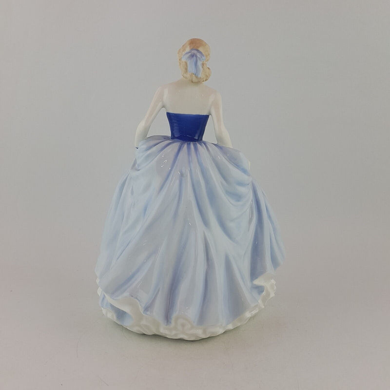 Royal Doulton Figurine HN4532 Susan Boxed & CoA - 8937 RD