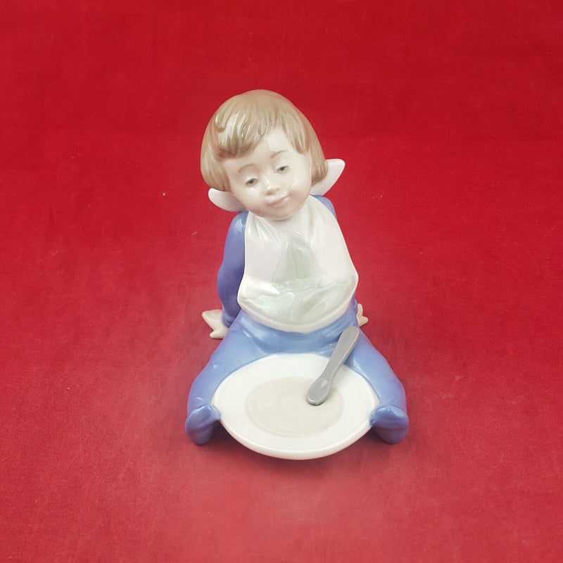 Lladro Nao Figurine 1074 Baby Eating Breakfast Boxed - 8978 L/N