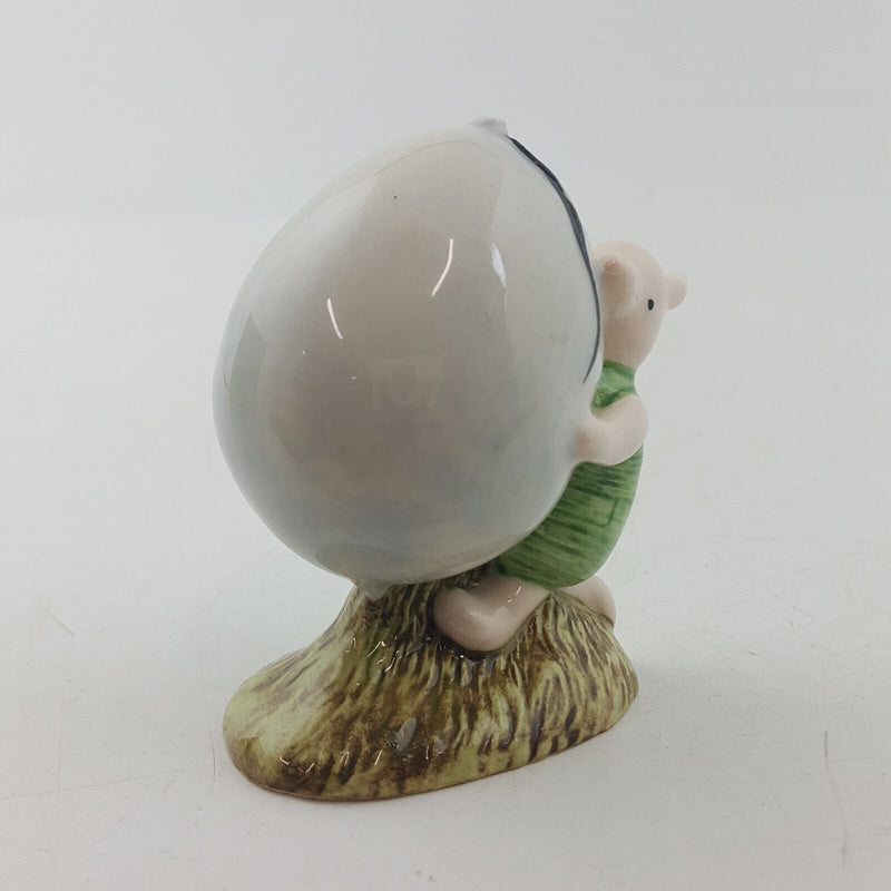 Royal Doulton Winnie The Pooh - Piglet And The Balloon WP5 - RD 2891