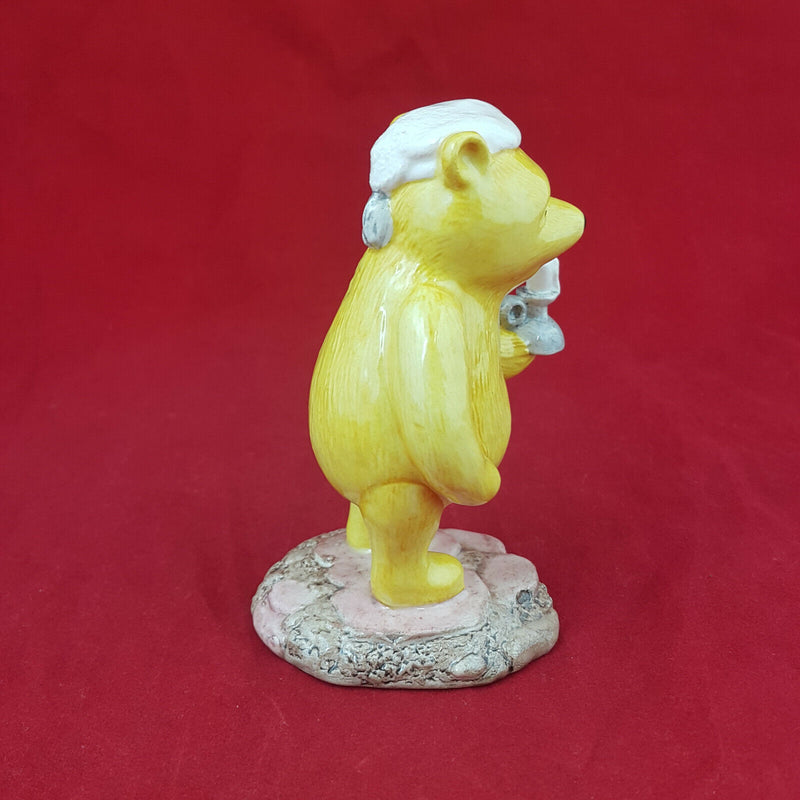 Royal Doultoun Storybook Figurine - Pooh Lights The Candle WP11 (Boxed) - RD 740