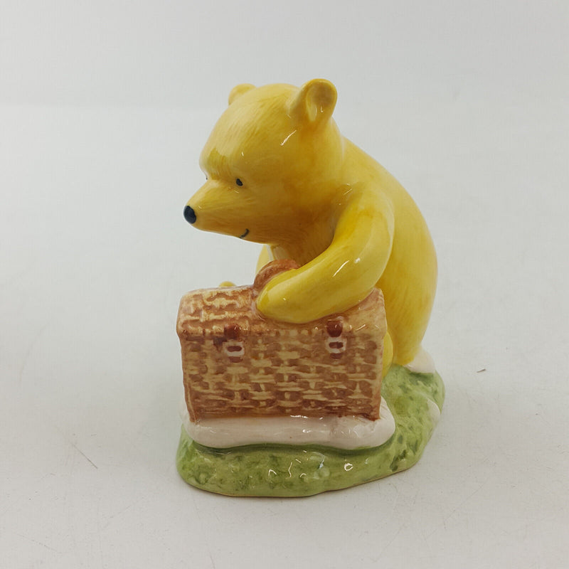 Royal Doulton - Winnie The Pooh And The Fair Sized Basket WP19 - RD 2895