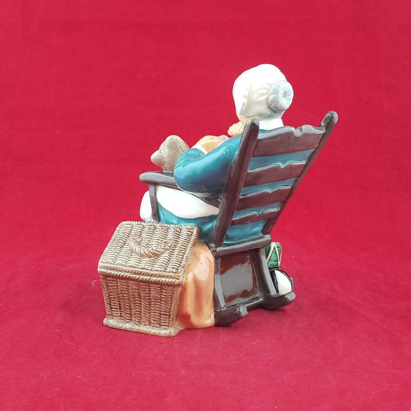 Royal Doulton Figurine - Nanny HN2221 – RD 1700