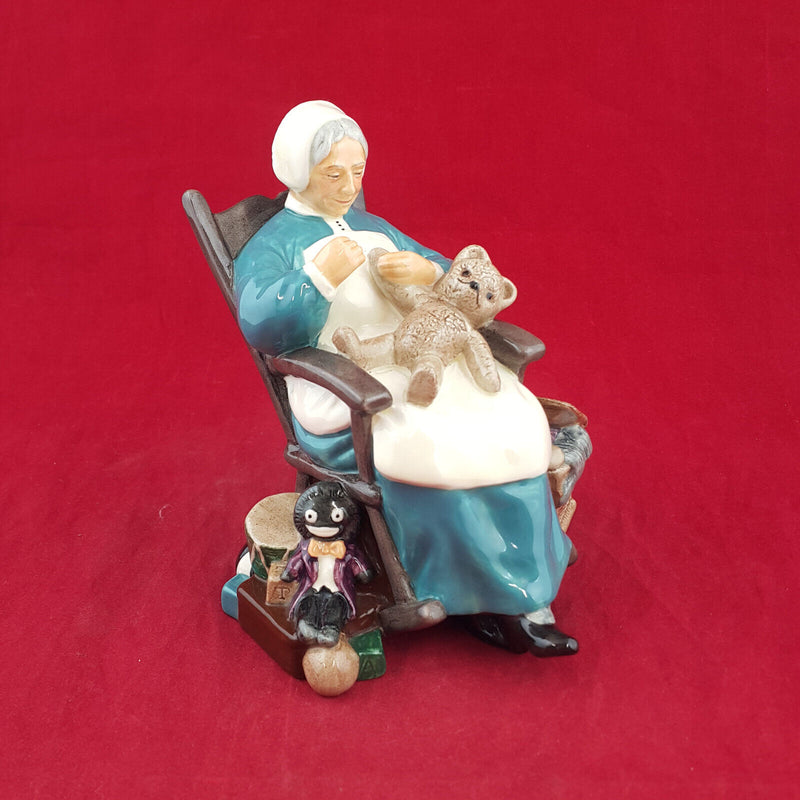 Royal Doulton Figurine - Nanny HN2221 – RD 1700