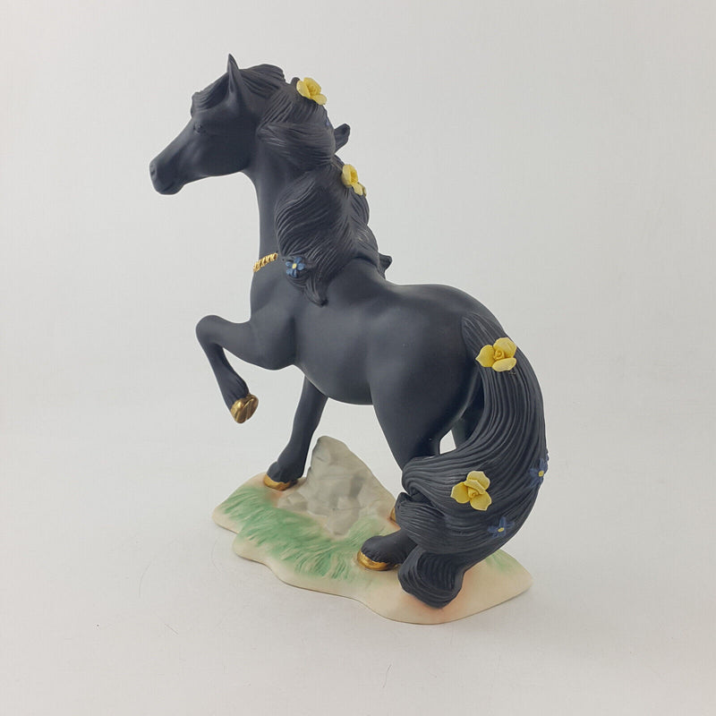 Princeton Gallery Unicorn - Love's Magic 1994 (matte black) horn broken- NA 1975