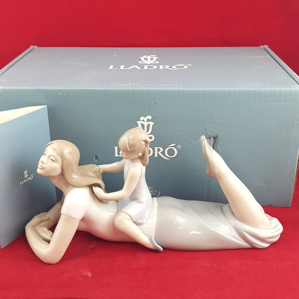 Lladro - You’re So Pretty 8291 (Boxed) - L/N 2098