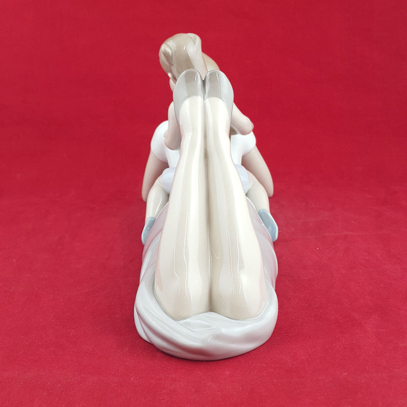 Lladro - You’re So Pretty 8291 (Boxed) - L/N 2097