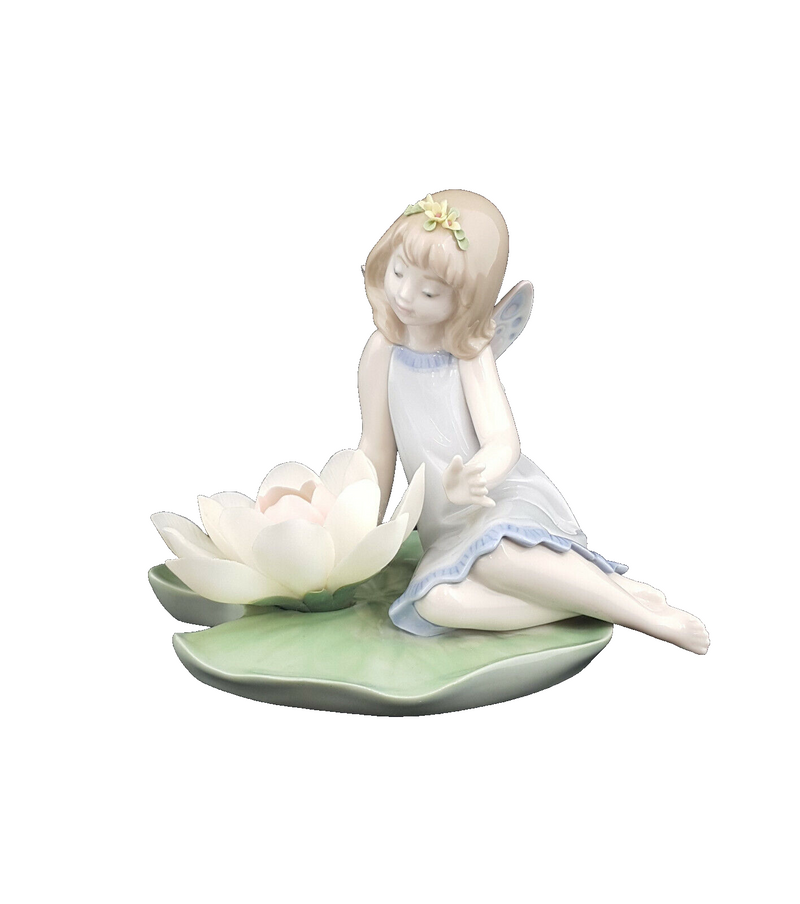 Lladro Figurine Lilypad Love Angel Model 6645 - Damaged