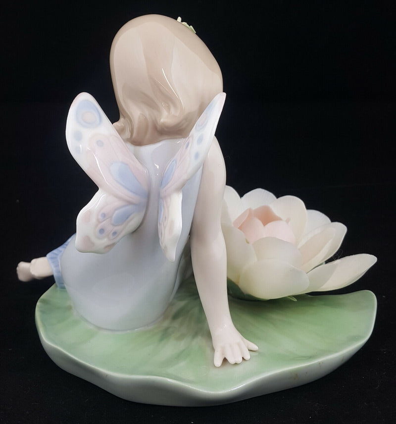 Lladro Figurine Lilypad Love Angel Model 6645 - Damaged